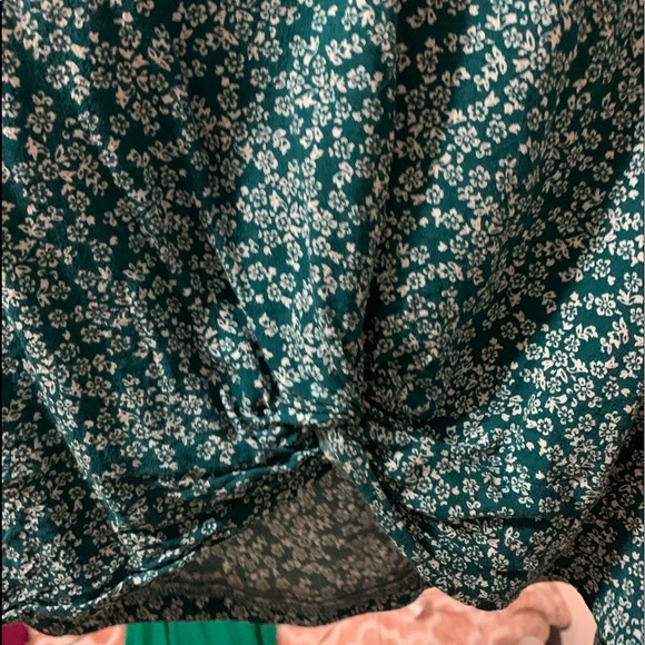 green/teal long sleeve blouse - Picture 2 of 4